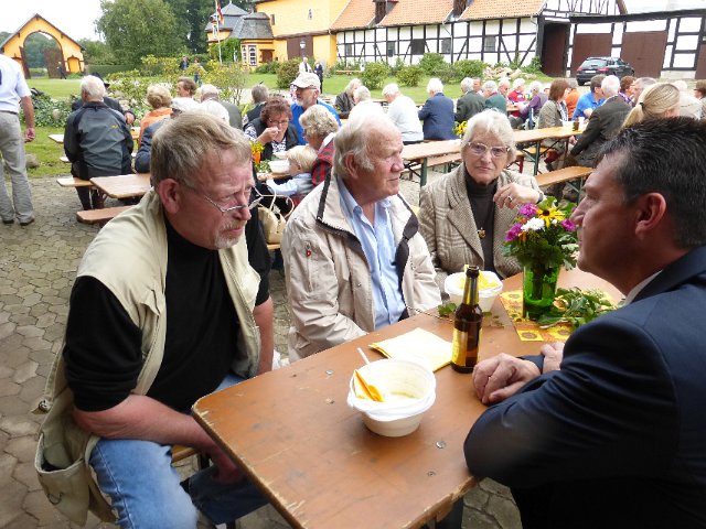 P1100041