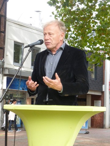 P1400108