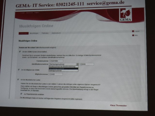 P1400677