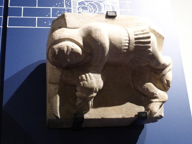 P1420895