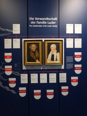 P1420897