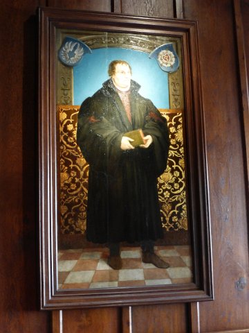 P1420632