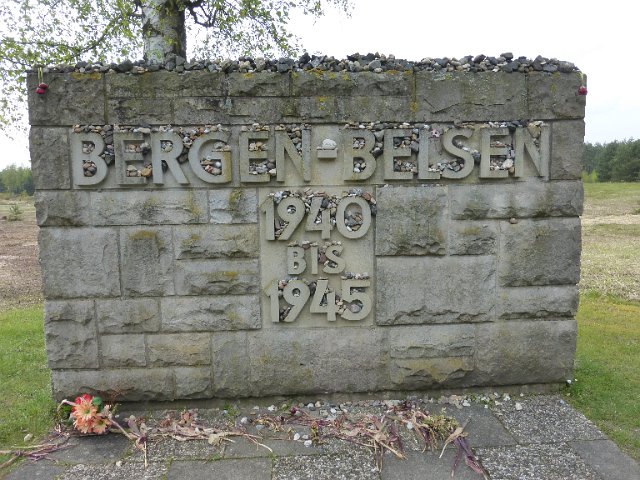 P1290474