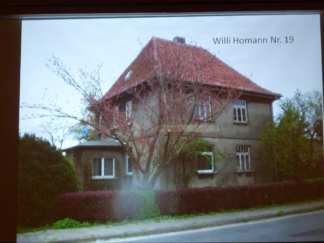 P1290824