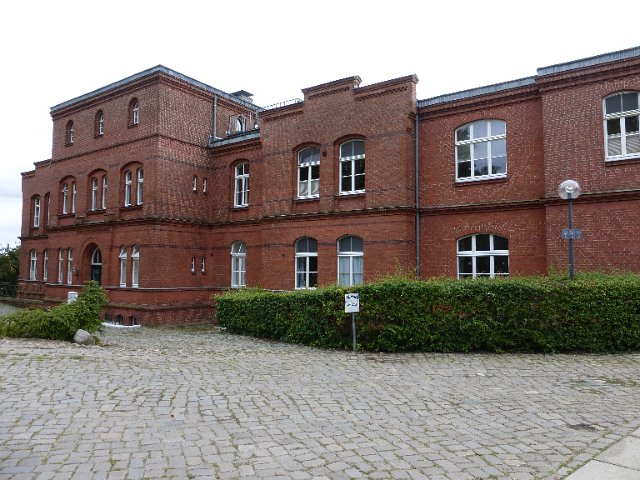 P1350569