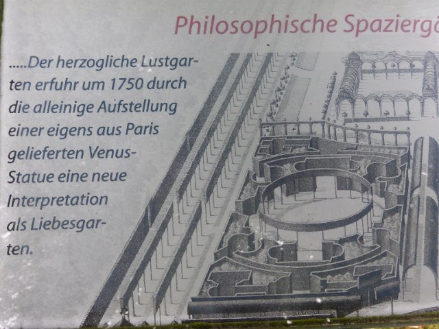 P1350586