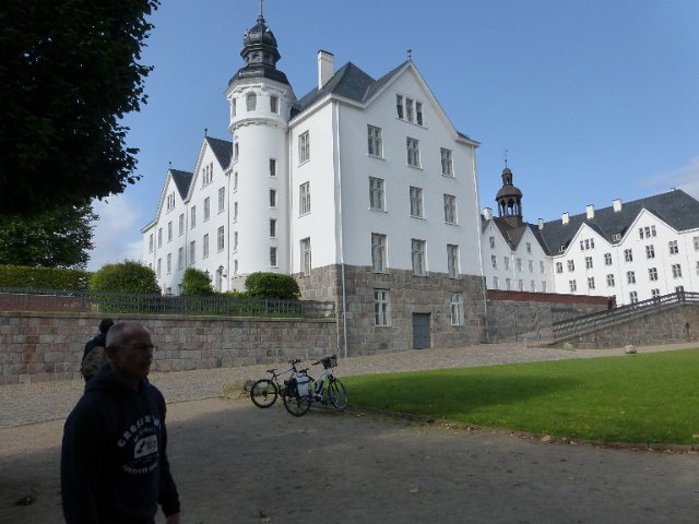 P1350597